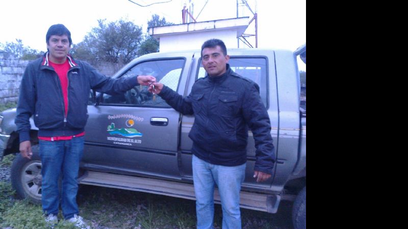Nueva camioneta para pobladores de Vilisman
