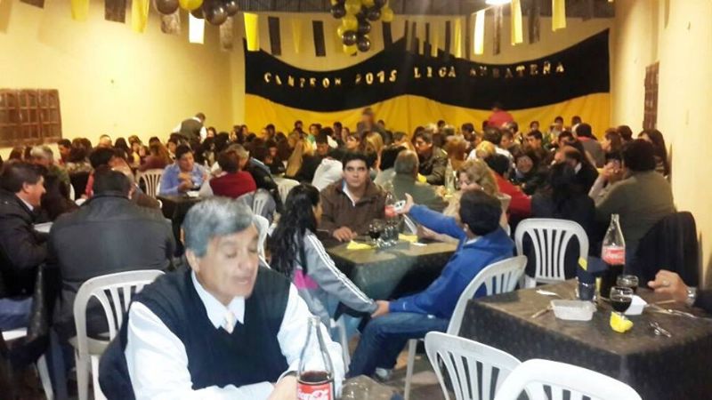 Entusiasta y festiva premiación de la Liga Ambateña de Fútbol