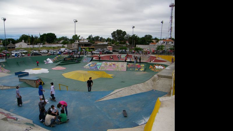 Hombre se cayó de una patineta en el Parque de los Niños