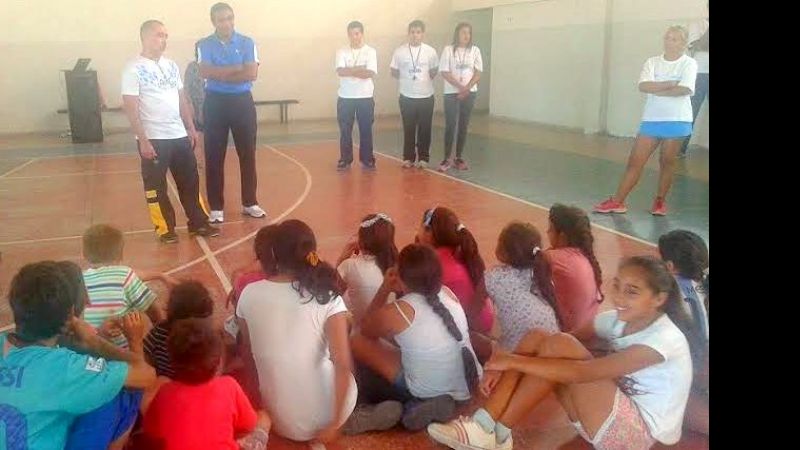 Jamboree de voley por la "Semana de la familia”, en las 920 VV