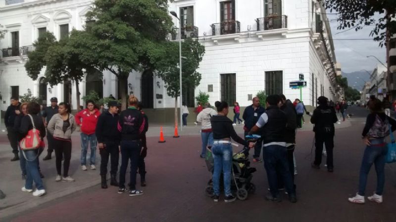Piden por traslado de un bebé al Garrahan