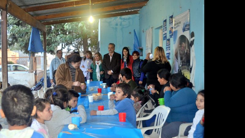 Fortalecen el trabajo del centro vecinal del barrio Eva Perón