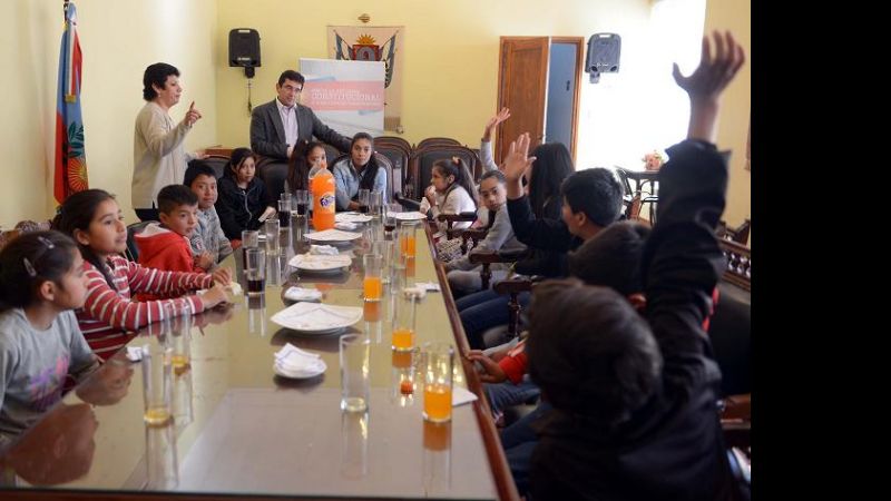 Alumnos visitaron Casa de Gobierno