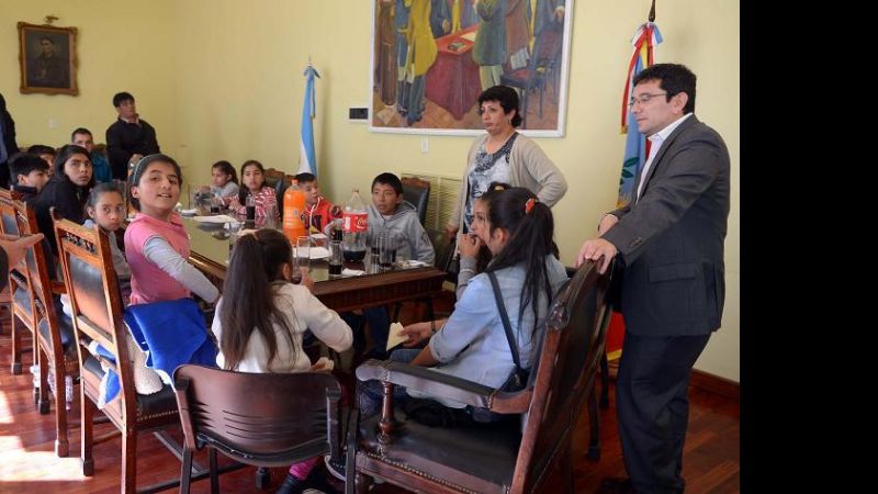 Alumnos visitaron Casa de Gobierno