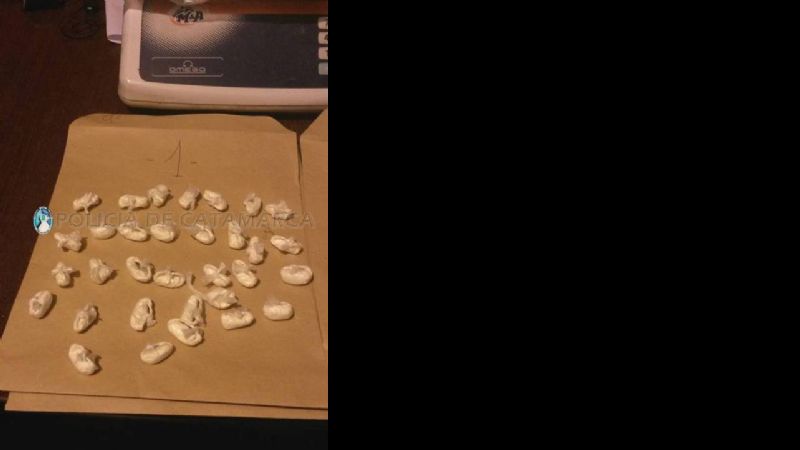 Desbaratan punto de venta de drogas