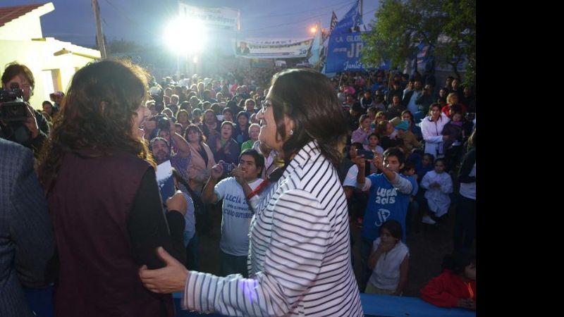 La Gobernadora entregó soluciones habitacionales en el norte capitalino