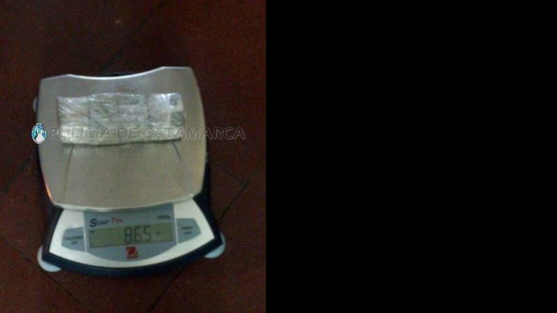 Demoran a un adolescente y secuestran droga en Belén