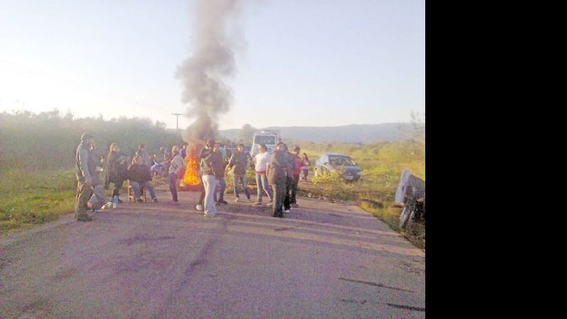 Piquete de padres en la ruta 21