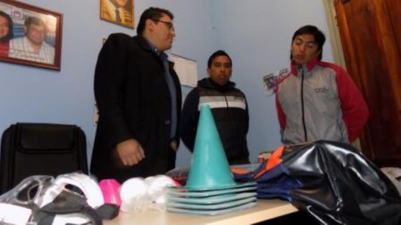 Promueven el hockey en Santa María