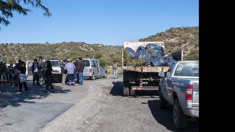 Segundo operativo de limpieza y mantenimiento en El Jumeal