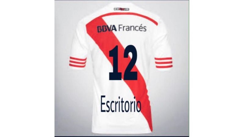 Los afiches de Boca hacia River tras el fallo de la Conmebol