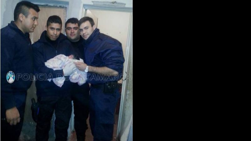 Policías ayudaron a una adolescente a dar a luz