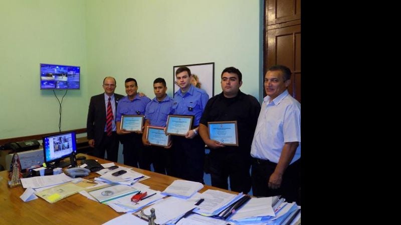 Reconocimiento para los policías parteros