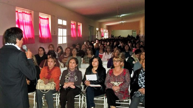Exitosa capacitación docente en Recreo	