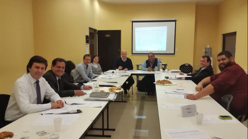 Trabajan en la Ley Nacional de Propiedad Comunitaria de la Tierra Indígena