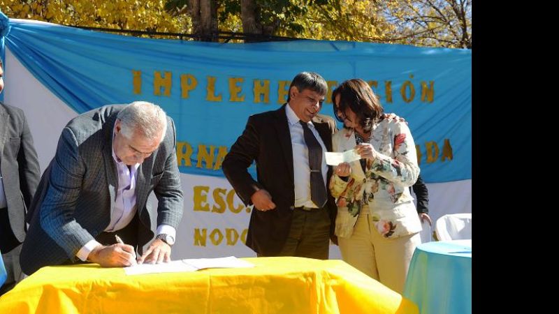 La Gobernadora visitó Santa María con una agenda cargada de actividades