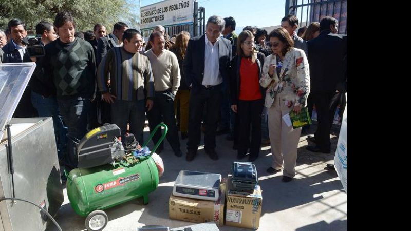 La Gobernadora visitó Santa María con una agenda cargada de actividades