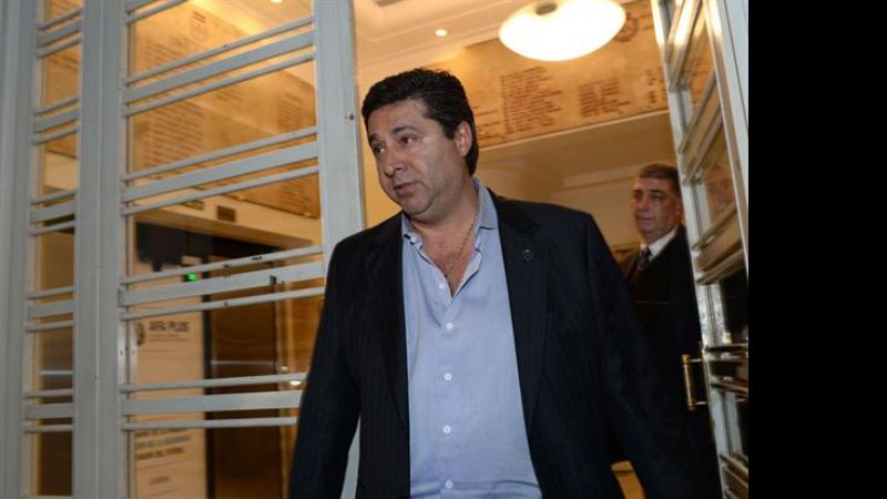 Angelici renunció a la vicepresidencia de AFA