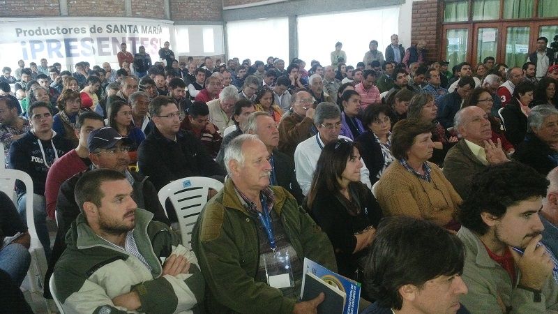 Arrancó el Simposio de Nogalicultura en Santa María
