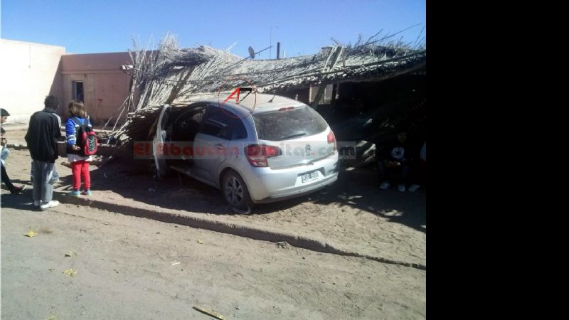 Accidente automovilístico en barrio Guanchín