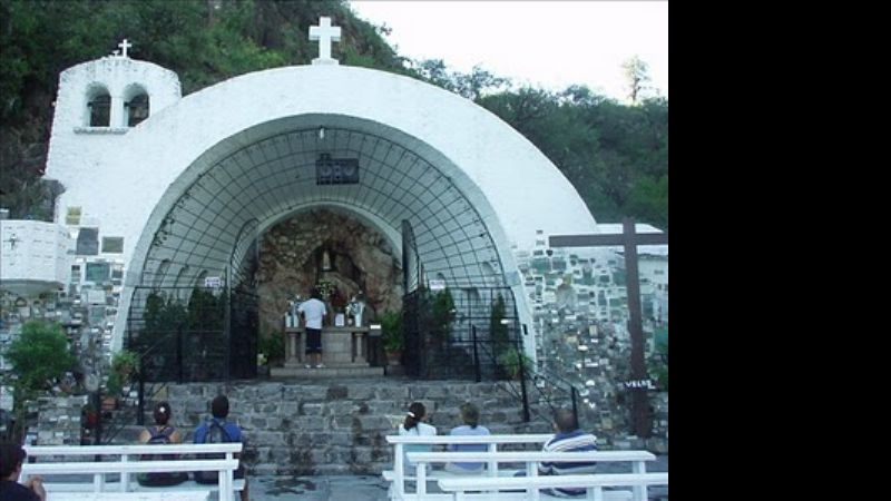 Cambio de horario de misa en La Gruta