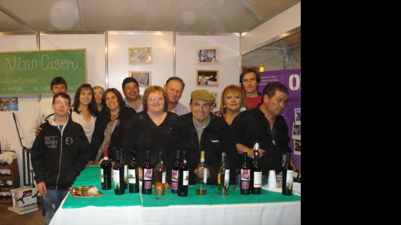 Primera Feria Regional y Encuentro de Parapente “Los Varela 2015″