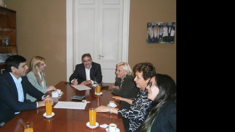 Convenio de colaboración entre el municipio capitalino y el Colegio de Escribanos