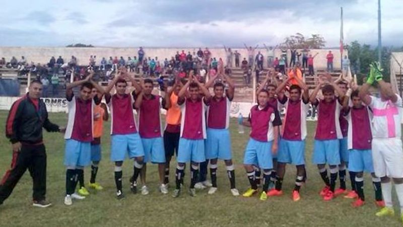 “Defe” líder en la “A” y goleadas de Social Rojas y La Estación en la “B”