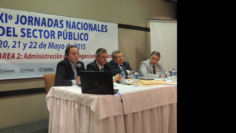 Mera expuso en las XI Jornadas Nacionales del Sector Público