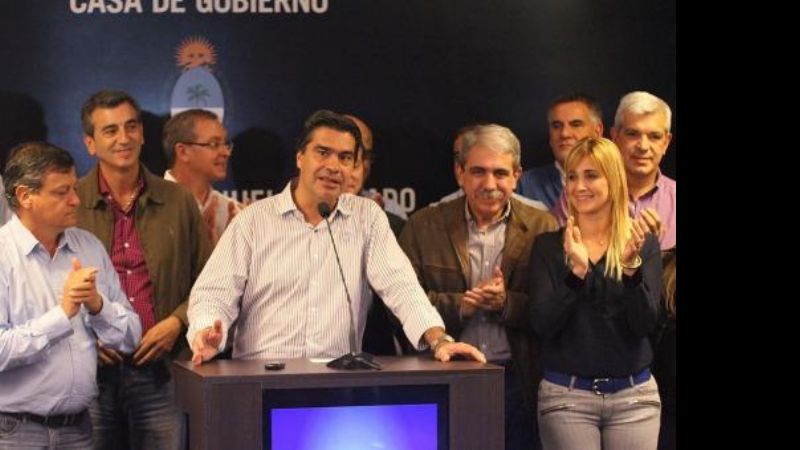 Capitanich le dedicó el triunfo a la Presidenta Cristina Fernández