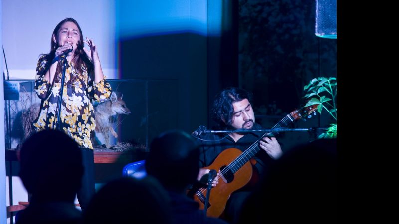 Jorge Luis Reales dibujó melodías con su guitarra