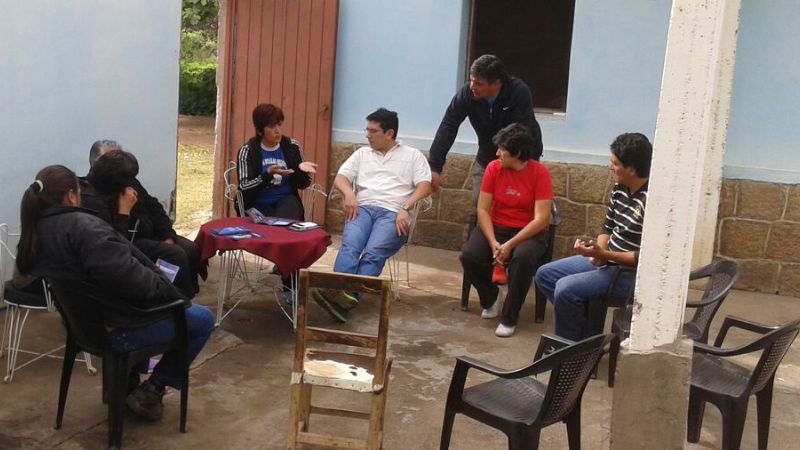 Vecinos de Pomancillo junto a Guillermo Ferreyra