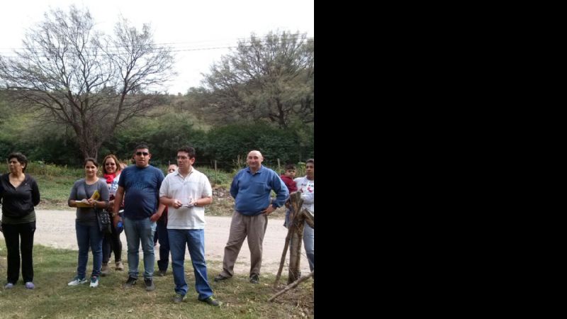 Vecinos de Pomancillo junto a Guillermo Ferreyra