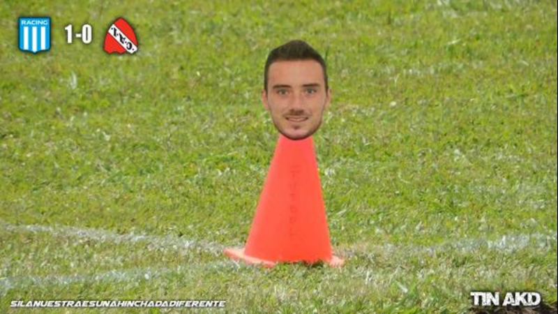 Racing se burla de Independiente, Moyano y “banca” a Almirón