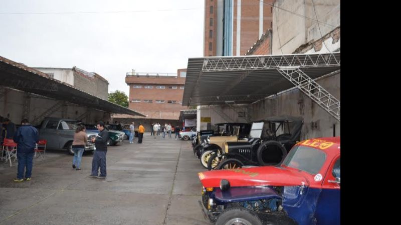 Exitosa “expo” de Autos Antiguos y Clásicos de Avca-Catamarca