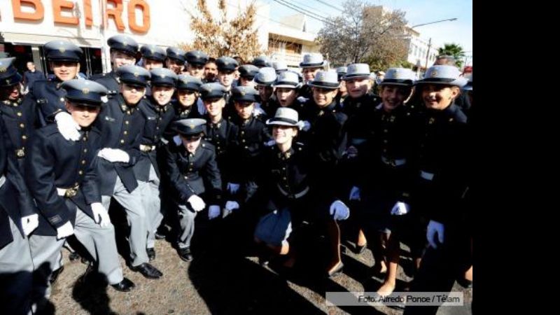 Gobernadores celebraron el 25 de Mayo con actos en las provincias