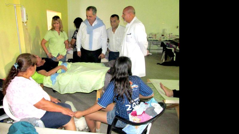 Entregan ayudas económicas a pobladores de Bañado de Ovanta