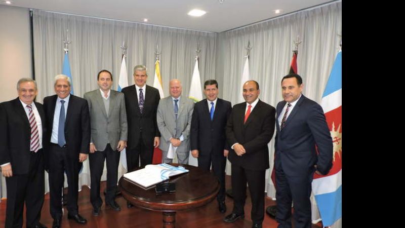 Vicegobernadores en conferencia de prensa por el Parlamento del NOA