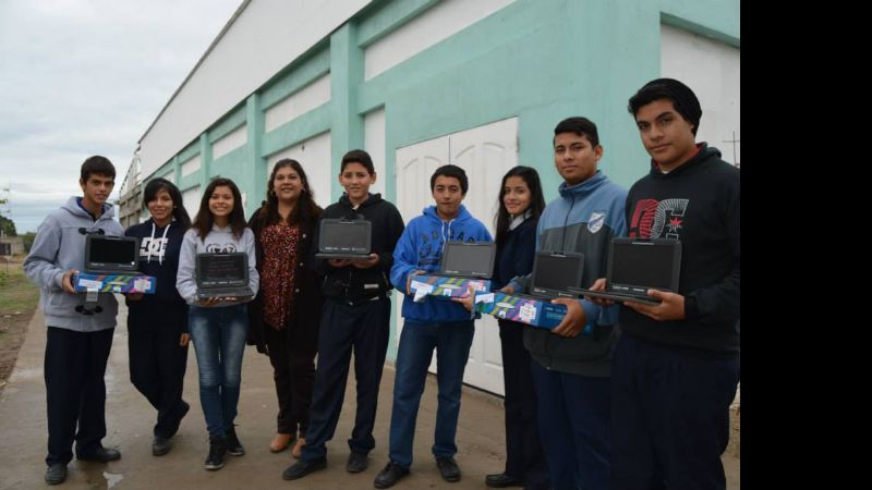 Entrega de netbooks en la Escuela Municipal Nº 2 de Valle Viejo