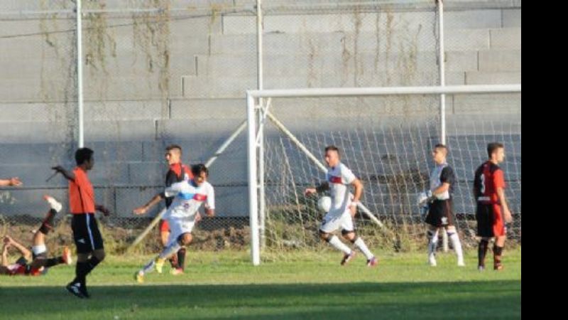 Aconquija-Andino, el domingo, y “Tesho”-“Santos”, el lunes