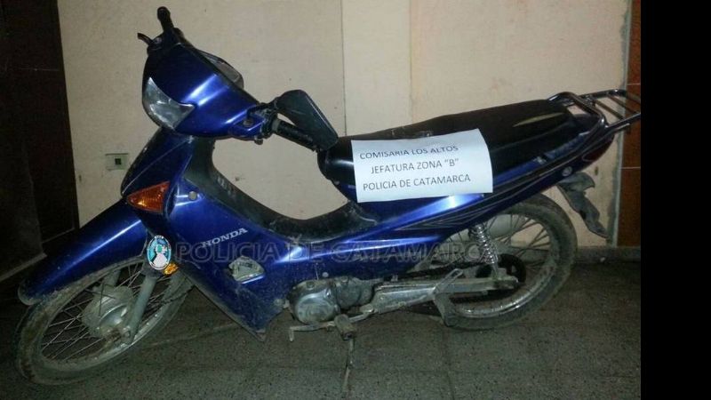 Encuentran en Los Altos, motocicleta robada en Tucumán en 2011