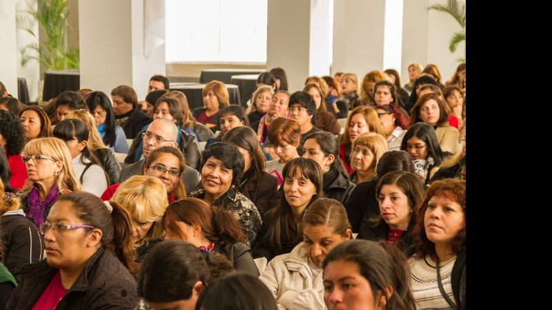 Analizan cómo fortalecer en red las políticas de niñez