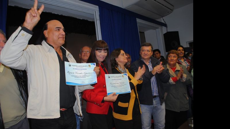 Lucía Corpacci asumió al frente del PJ y convocó al Congreso Provincial