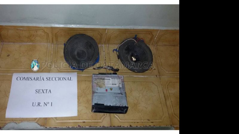 Fue sorprendido con un estéreo y parlantes robados