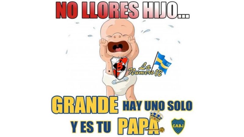Los hinchas de Boca se burlan de River con los clásicos afiches