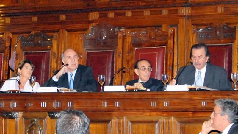 Lorenzetti adujo "cansancio moral" y planteó no asumir el nuevo mandato