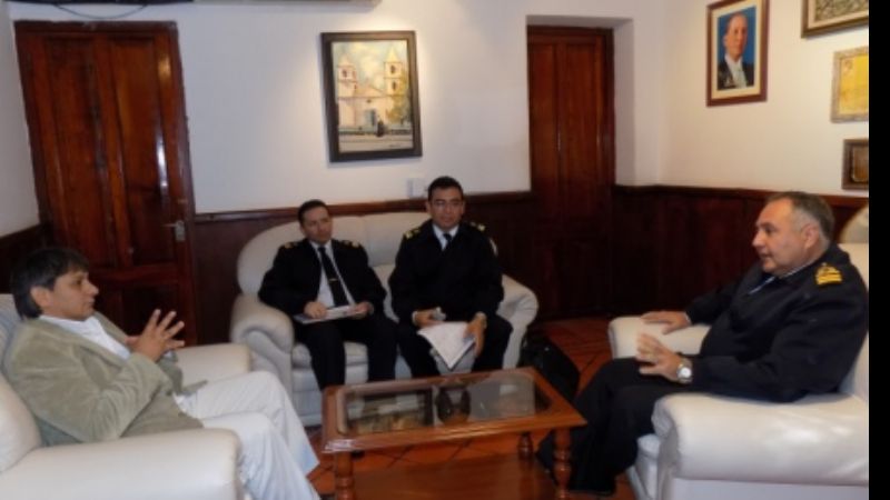 Andersch recibió a personal de la Armada Argentina