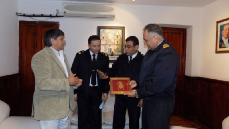 Andersch recibió a personal de la Armada Argentina