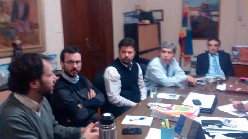 Comenzó el trabajo conjunto entre el SEDRONAR y Educación