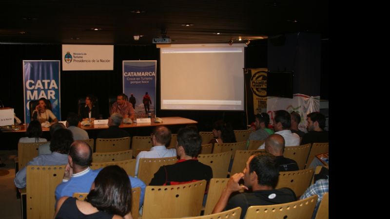 El “Fiambalá Desert Trail 2015” se presentó en Buenos Aires